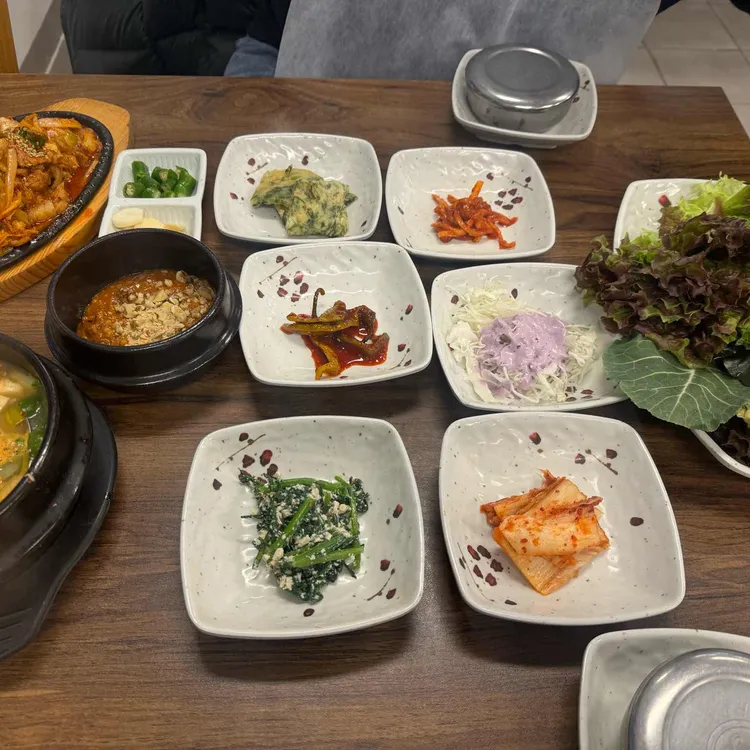다온우렁쌈밥 사진 1