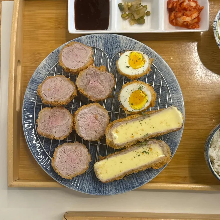 로로카츠 대표 사진