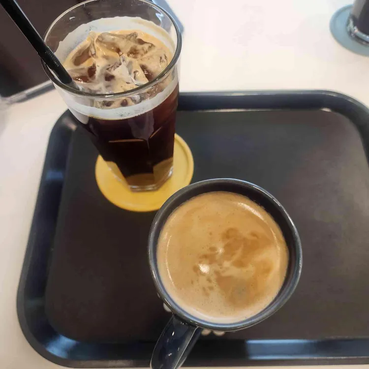 폴앤아티 대표 사진