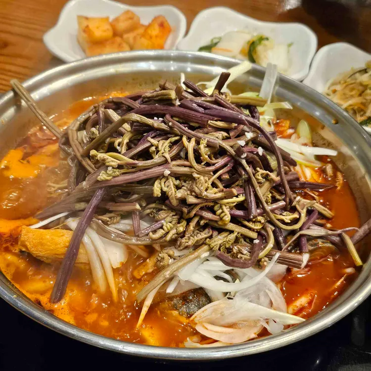 멸치부터 고래까지 대표 사진
