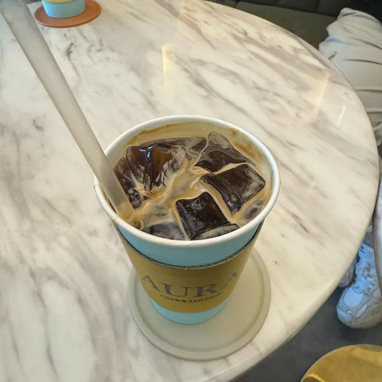 AURA Cafe&Lounge 사진 1