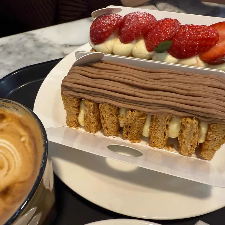 카페드리옹 대표 사진