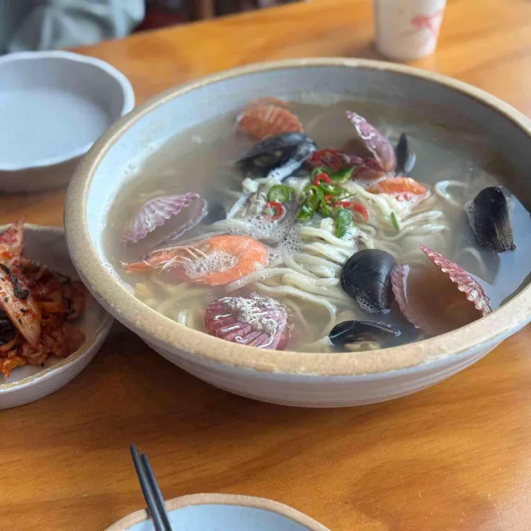 97도씨 해물칼국수 대표 사진