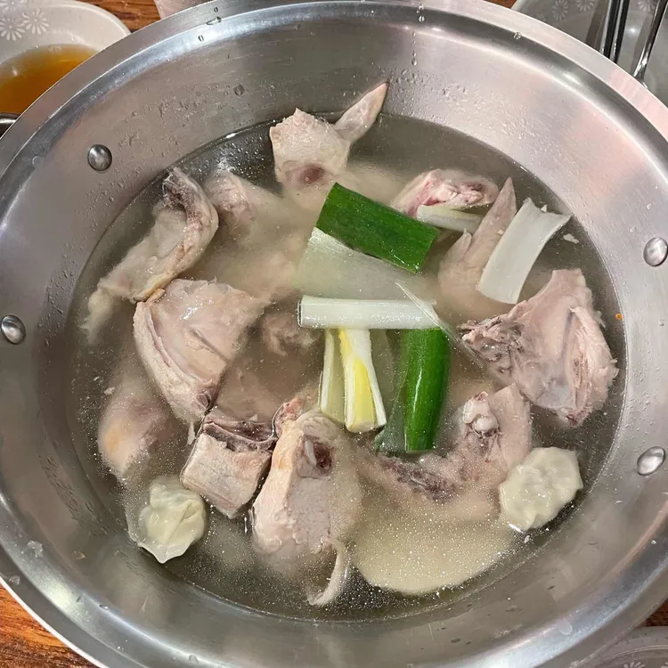 돈화문 닭한마리 대표 사진