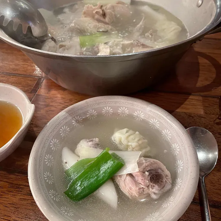 돈화문 닭한마리 대표 사진