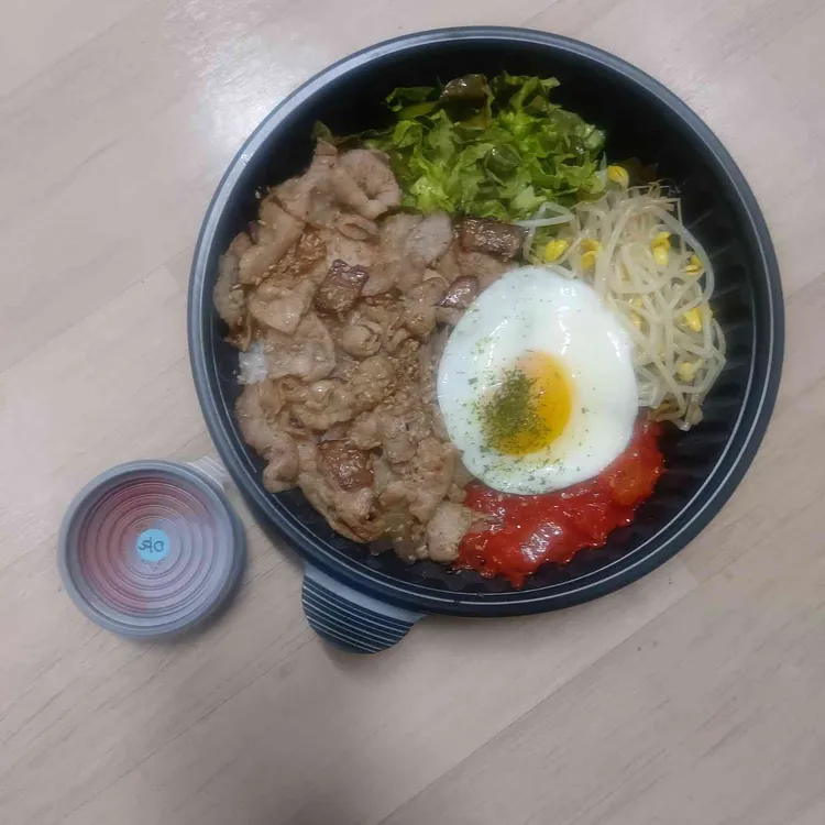 고기왕창 자이언트비빔밥 대표 사진