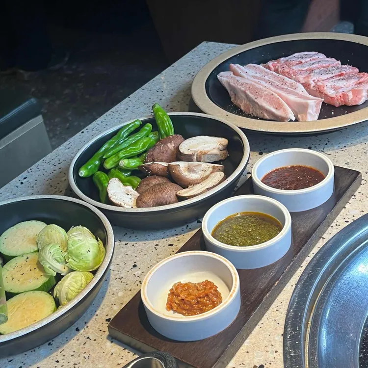 고수 대표 사진