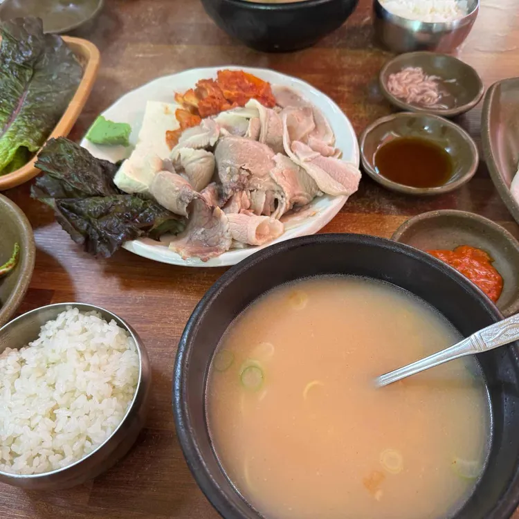 영진돼지국밥 사진 2
