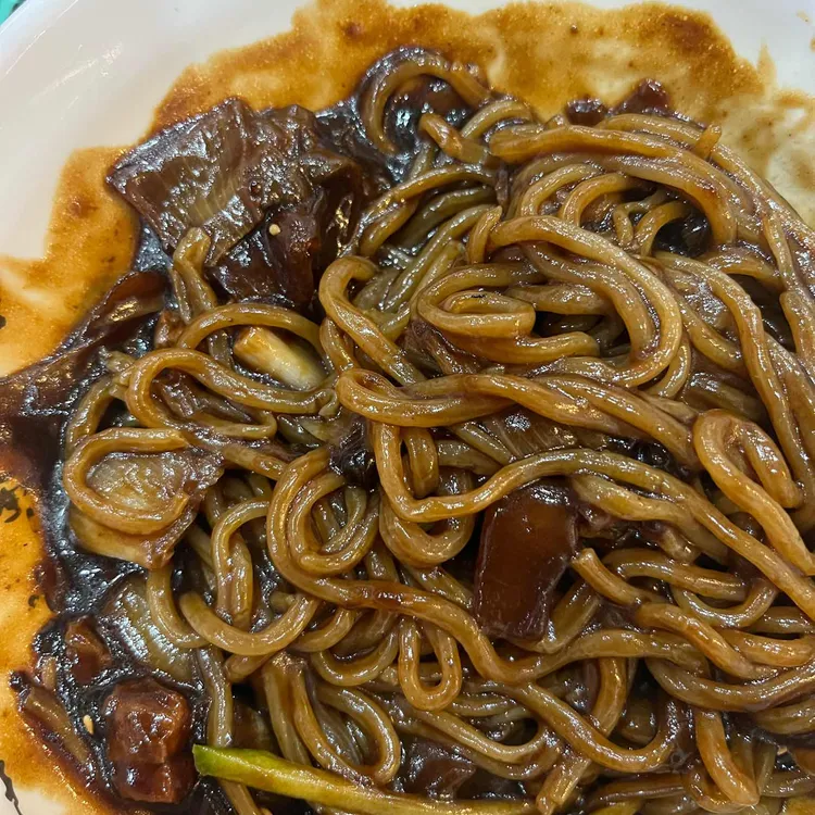 흑백홍 대표 사진