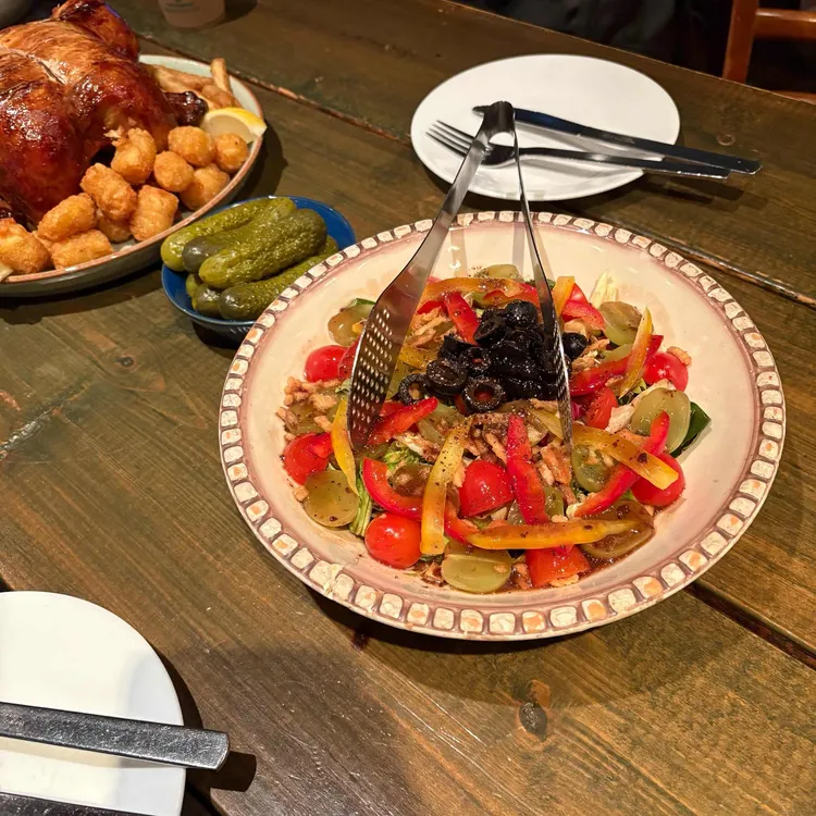 쓰리 로보스 대표 사진