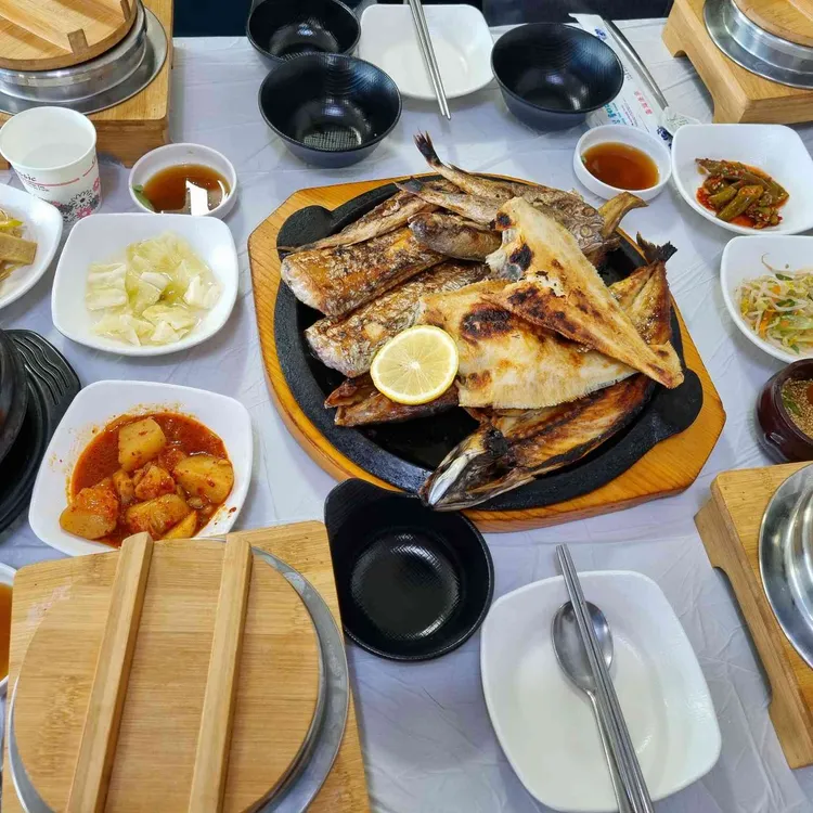 정다운 돌솥밥 생선구이 대표 사진