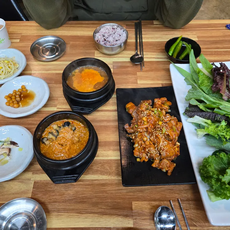 윤훈식농가쌈밥 대표 사진