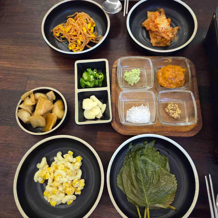 부부상회 - 전주 삼겹살, 김치말이국수 맛집 | 다이닝코드, 빅데이터 맛집검색