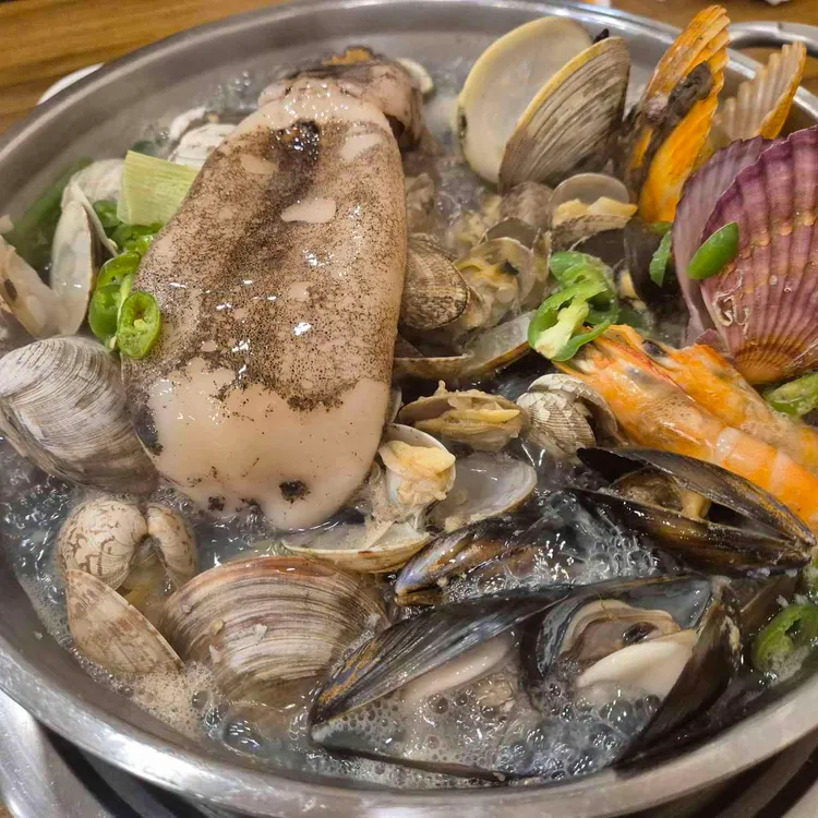 섬마을해물칼국수 대표 사진