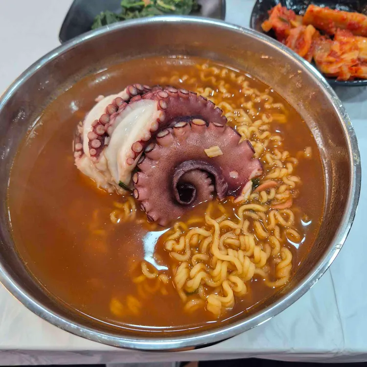 묵은지와문어무침