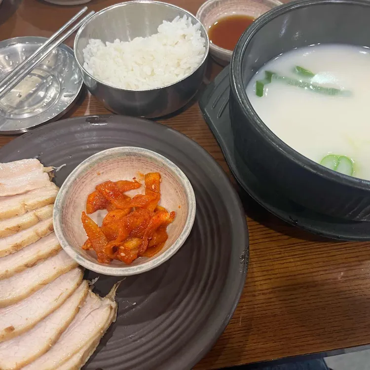 더도이 종가집 돼지국밥 대표 사진