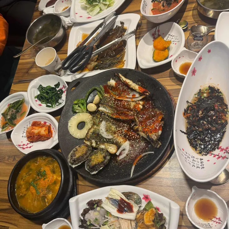 명품물회 사진 1