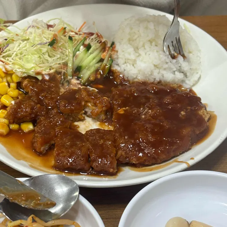 곰만두김밥한식 대표 사진