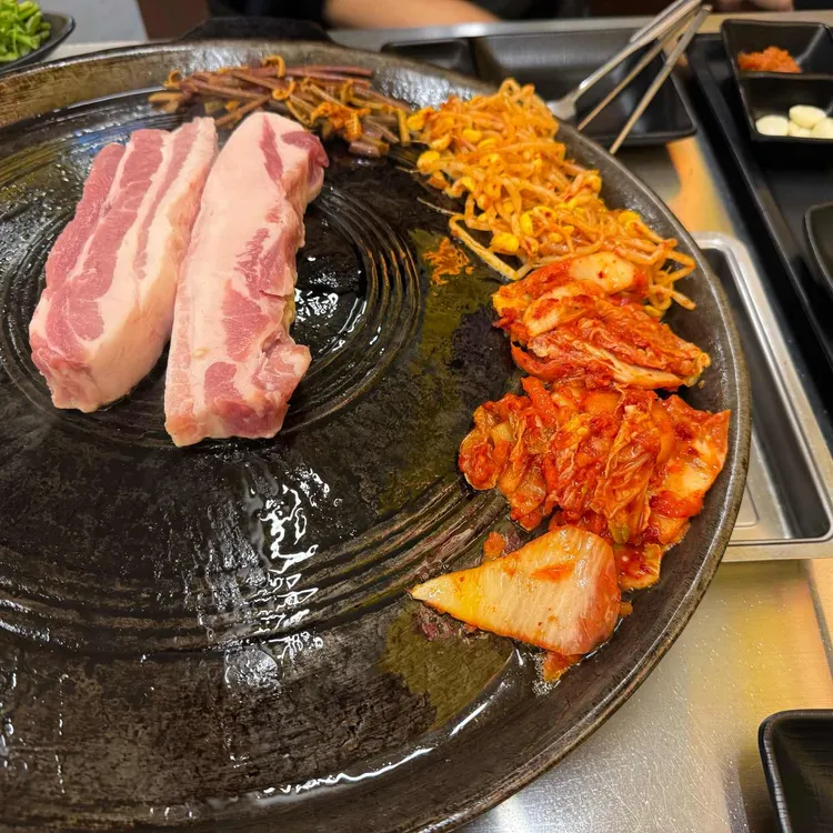 상구네솥뚜껑삼겹살 대표 사진