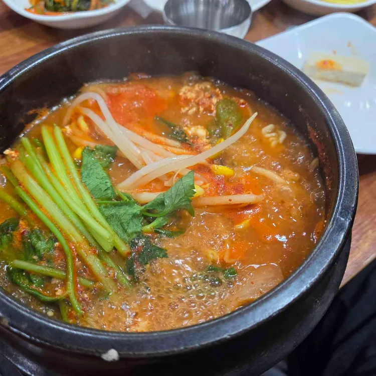강남솥뚜껑매운탕 대표 사진