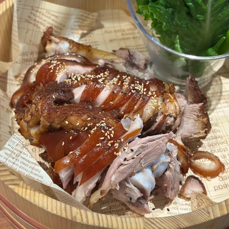 유순영일 족발 대표 사진