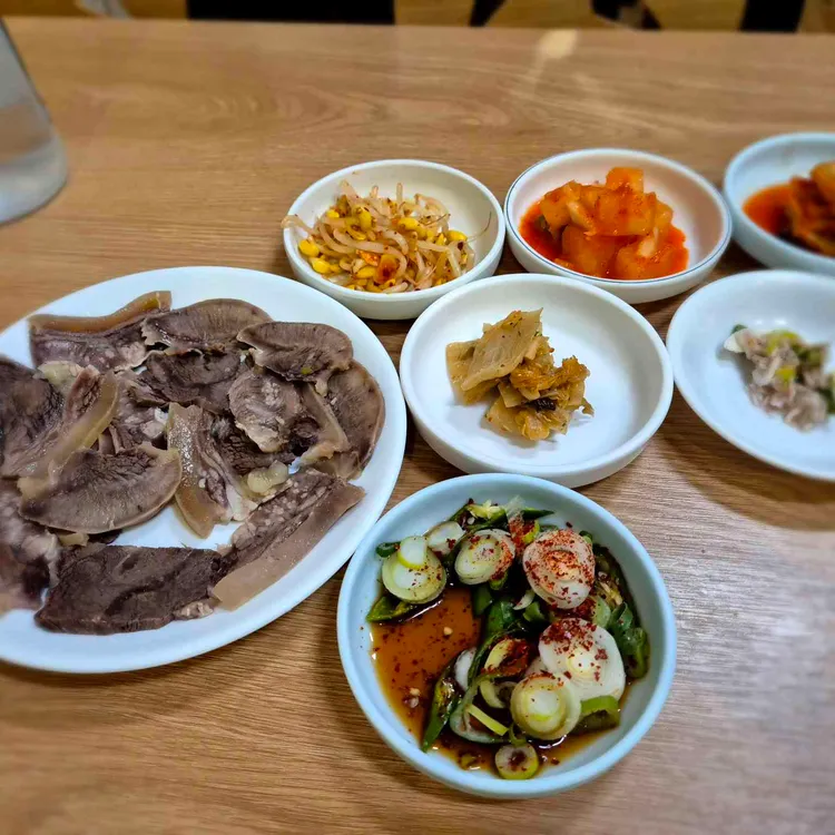 홍성집 대표 사진