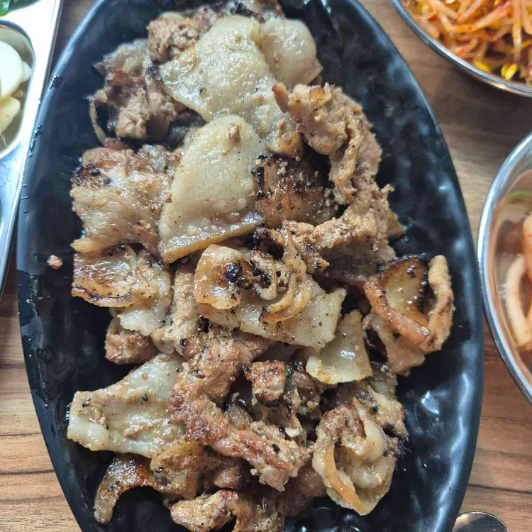 똥돼지연탄화덕석쇠구이 사진 2