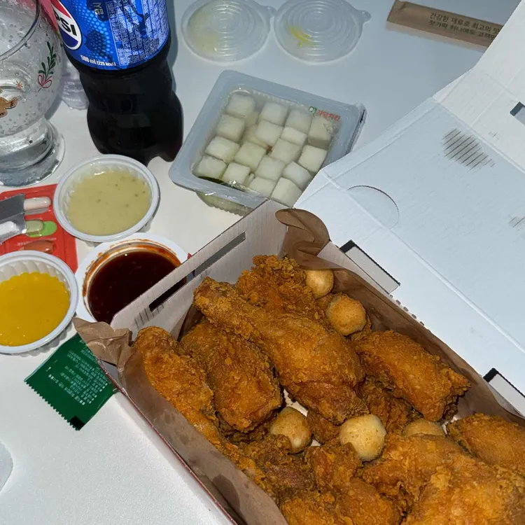 자담치킨 대표 사진