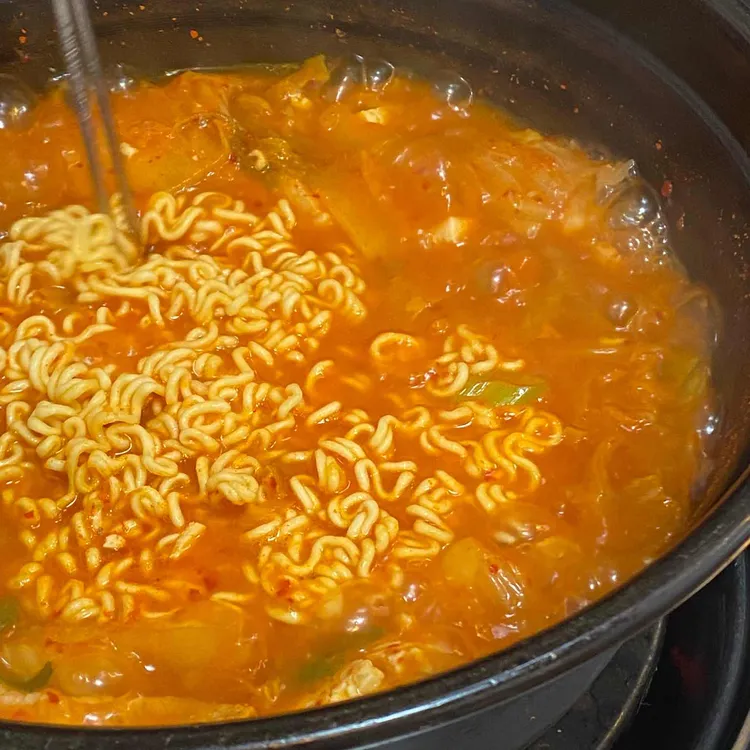 고기반햄반김치찌개 대표 사진