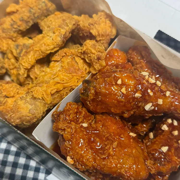 자담치킨 대표 사진