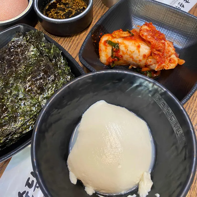 명촌순두부보쌈 대표 사진