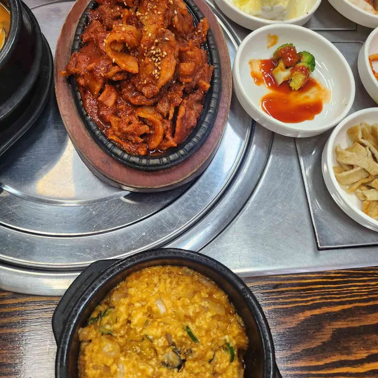 우렁쌈밥 대표 사진