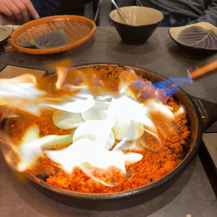 명쭈옥 대표 사진
