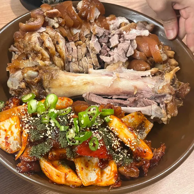 더족발 대표 사진