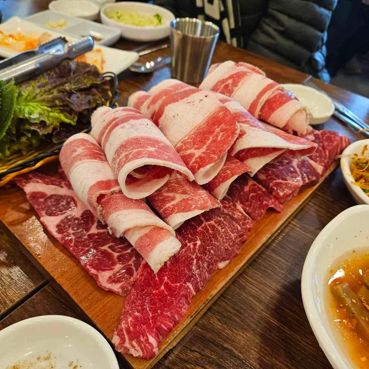 철이네정육식당 대표 사진