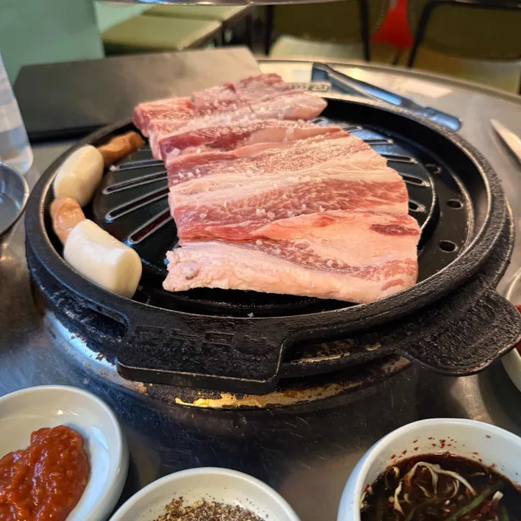 넙딱집 대표 사진