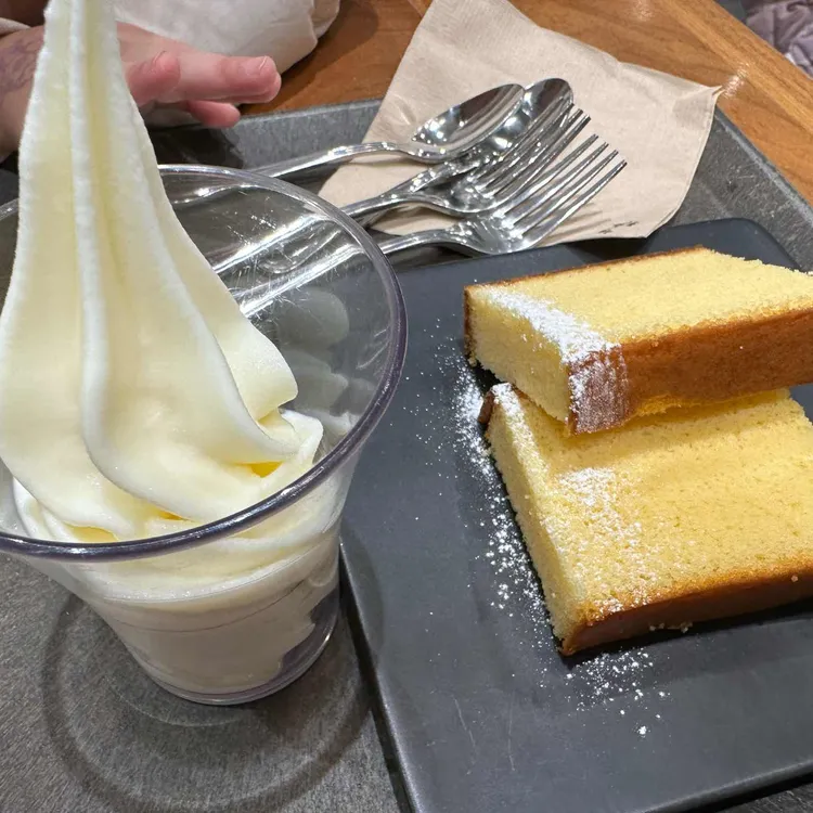 폴바셋 대표 사진