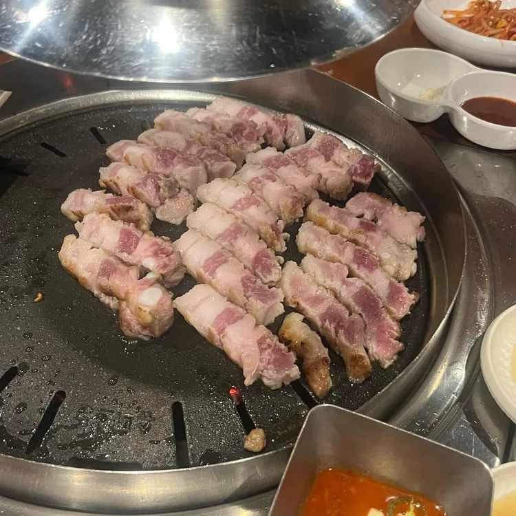 고기굽는남자 대표 사진