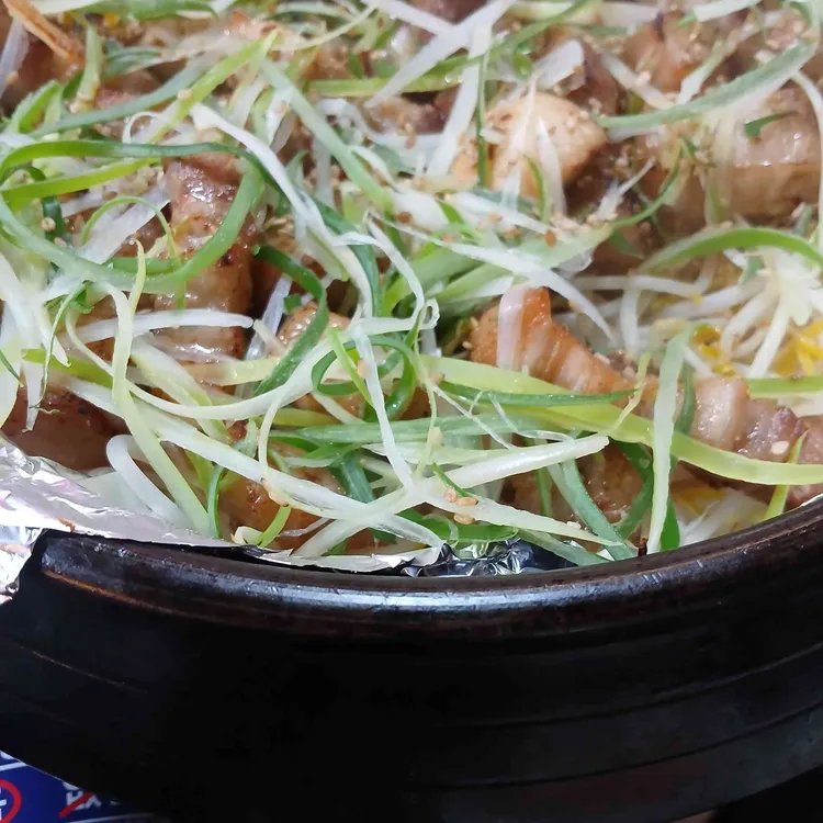 본진 삼겹살 대표 사진