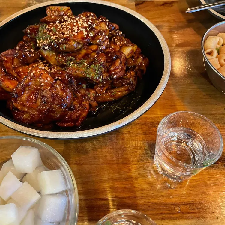 찐불이 찐숯불 숯불 두마리치킨 대표 사진