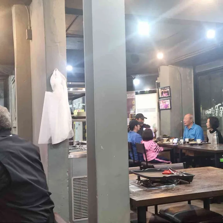 꿀꿀돼지 대표 사진