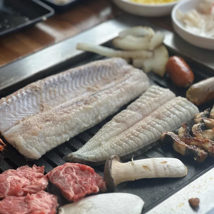 처음본명품민물장어 영종SKYCITY점 - 영종도 장어, 장어무한리필 맛집 | 다이닝코드, 빅데이터 맛집검색