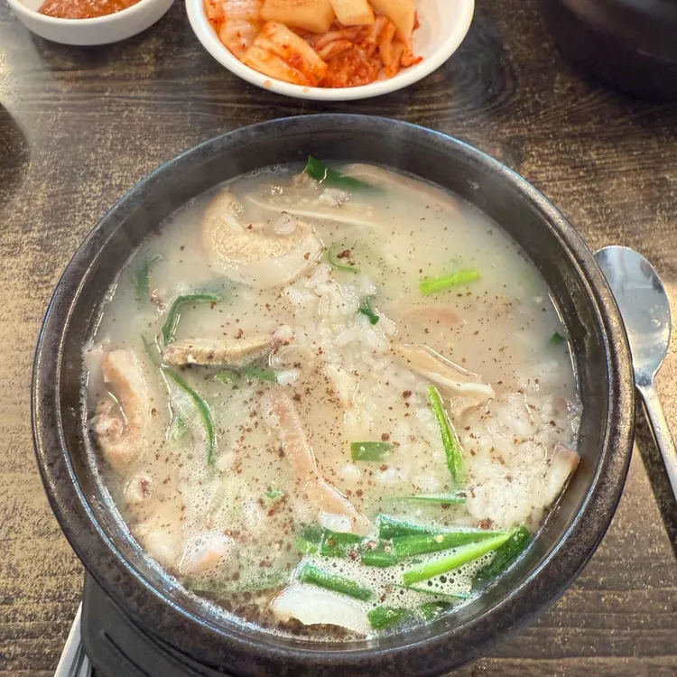능서돼지국밥 대표 사진