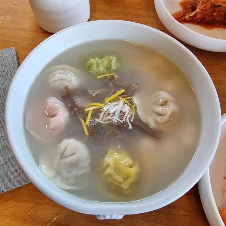 자하손만두 대표 사진