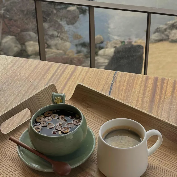 반야원 플라타너스 대표 사진