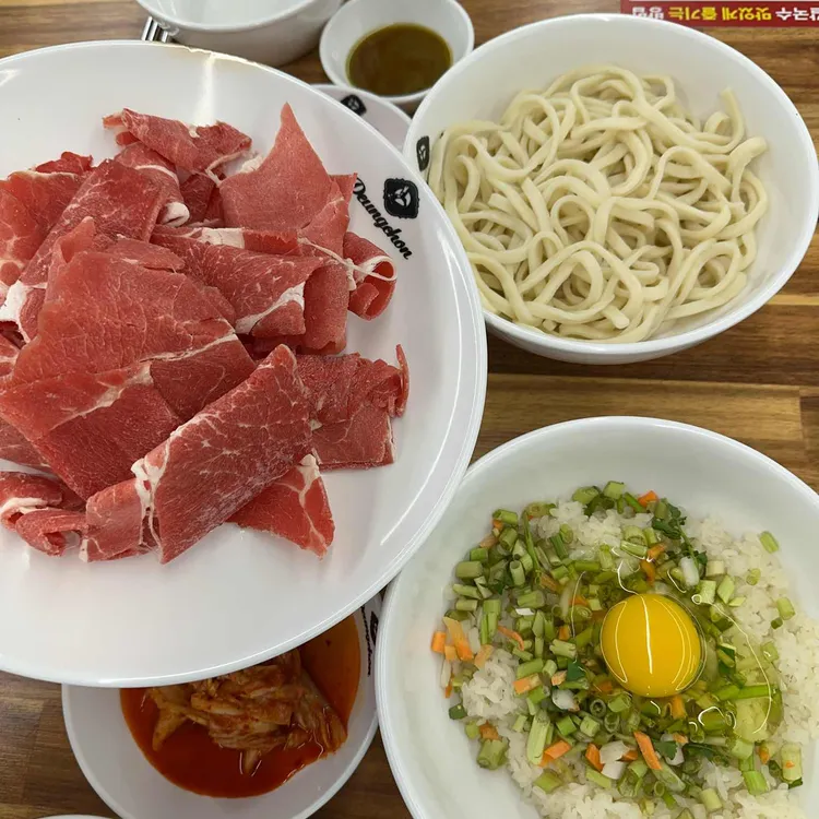 등촌샤브칼국수 대표 사진
