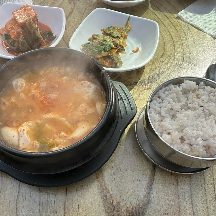 바다와육지 대표 사진