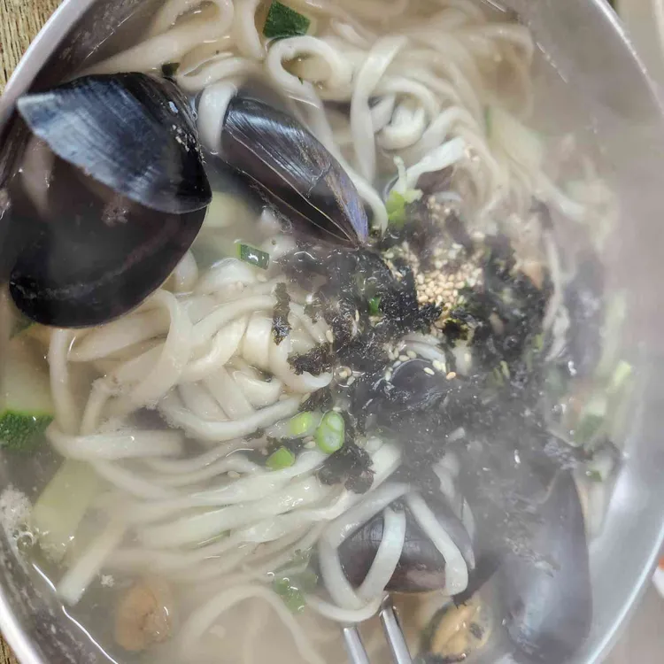 모임터칼국수 대표 사진