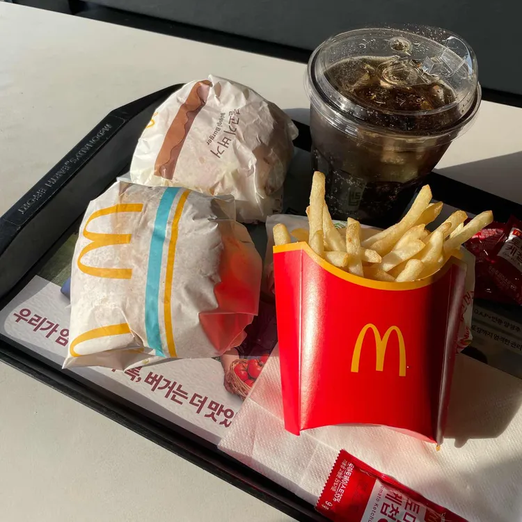 맥도날드 대표 사진