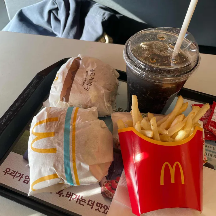 맥도날드 대표 사진